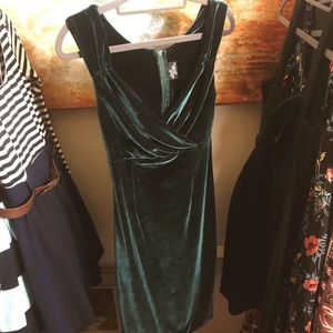 ModCloth “Lady Love Song” Dress in Green Velvet
